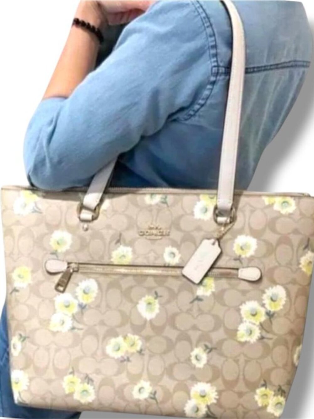 NWOT - COACH Signature Daisy Print Gallery Tote Cottage core BEIGE - W HANGTAG - Picture 2 of 7